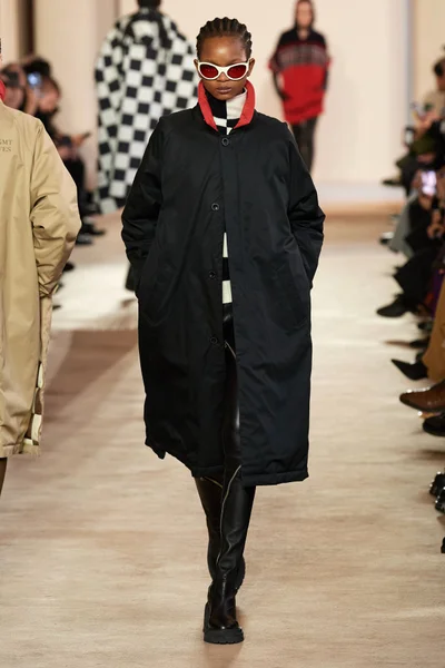 Look 13